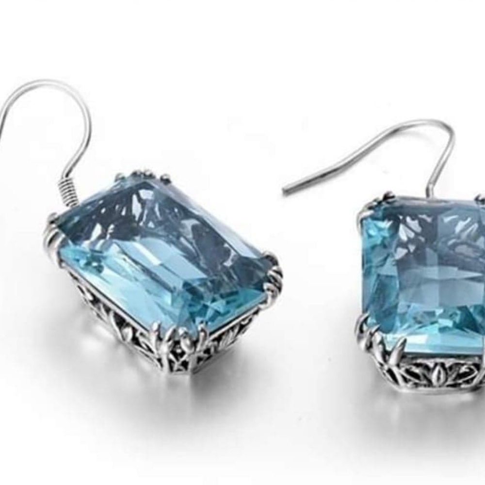 "Something Blue..." - Picture 3 of 4